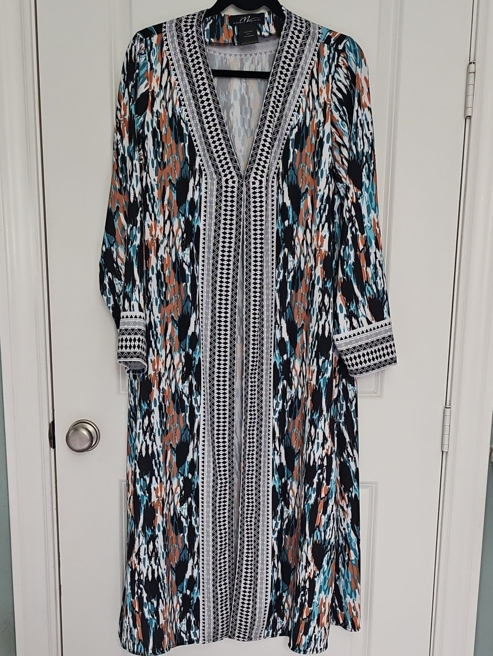 Midnight Velvet Multicolor Printed Long-Sleeve Komono in Teal, Brown & Black